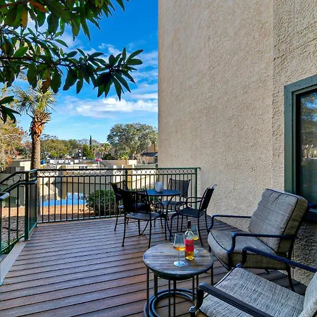 109 Island Club Villa